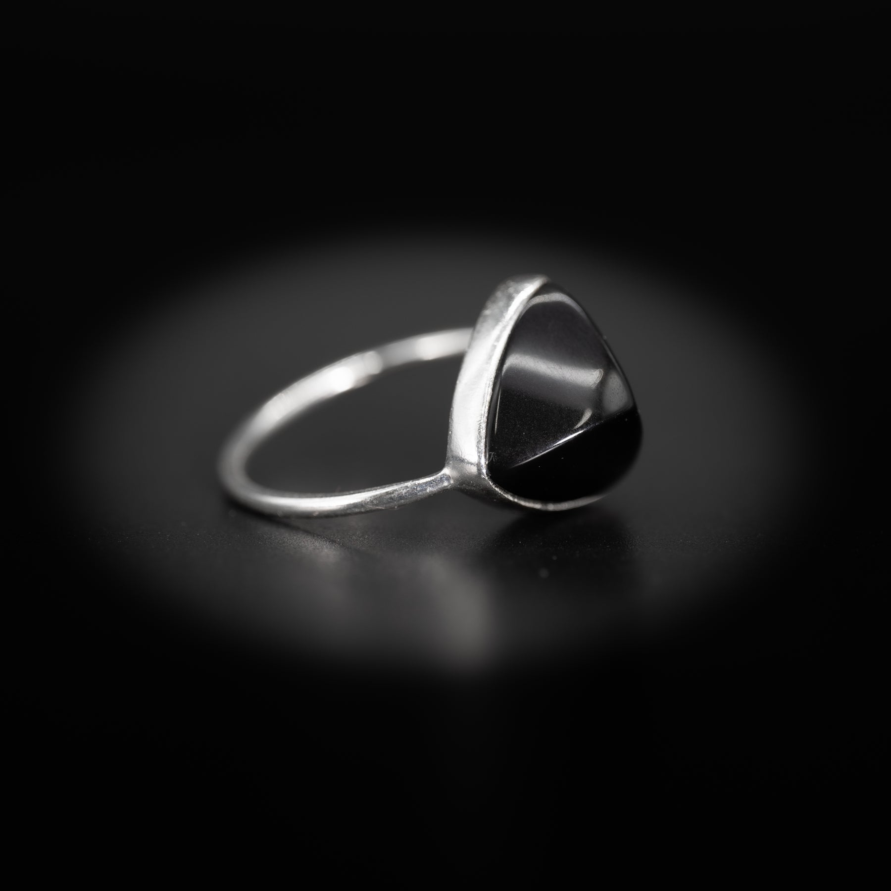 【ブラックオニキス】TRLBOS2-Trilliant Ring