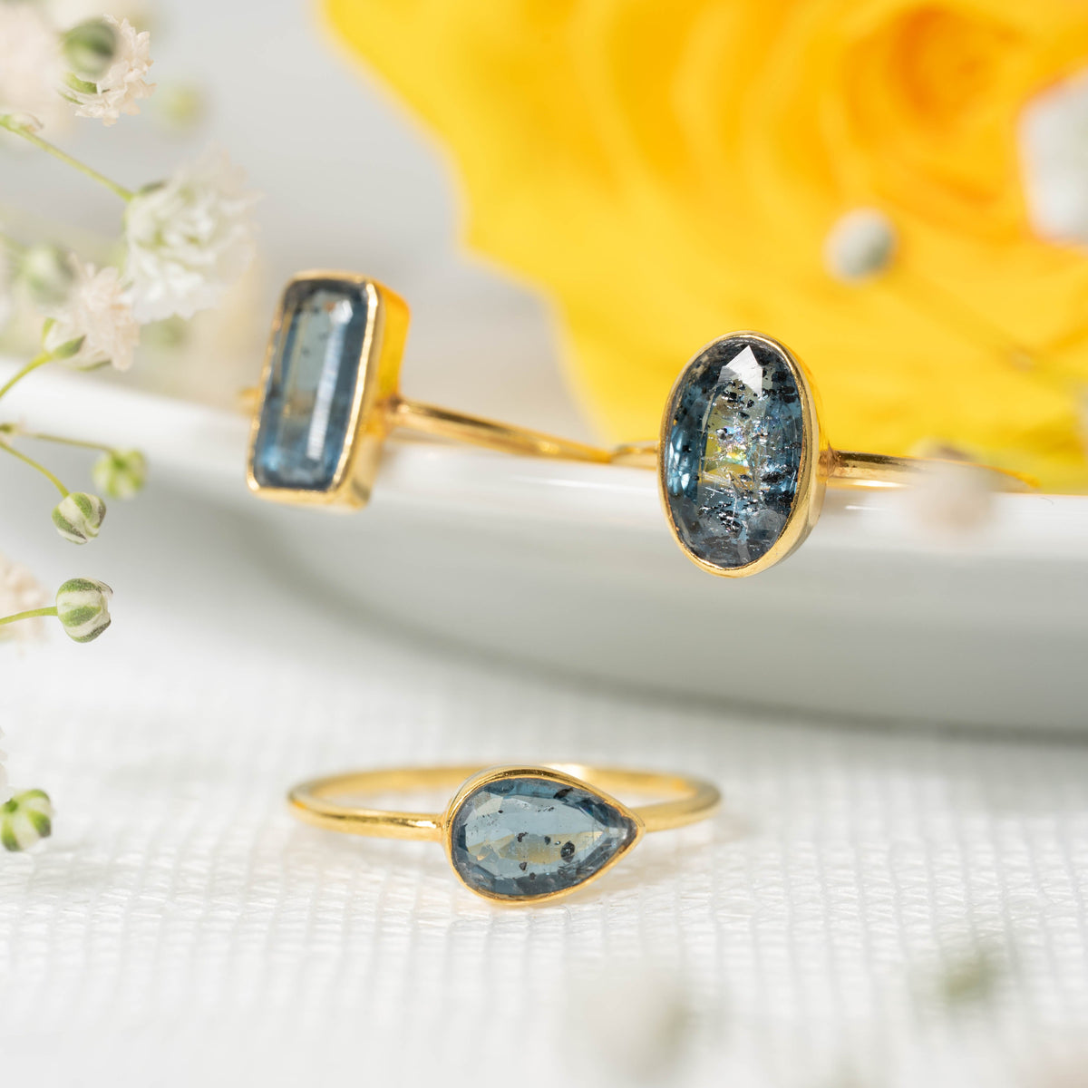 Moss Kyanite