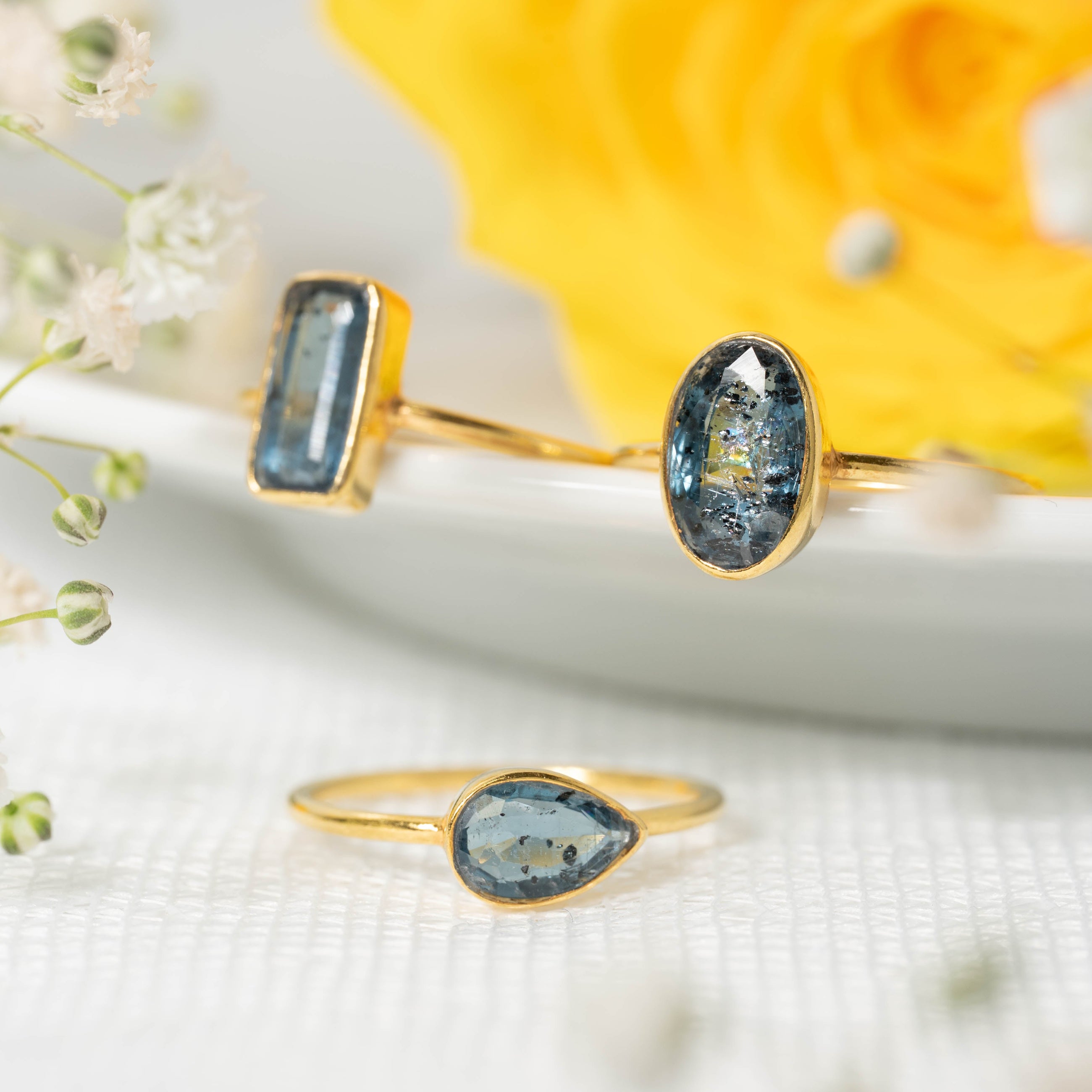 Moss Kyanite