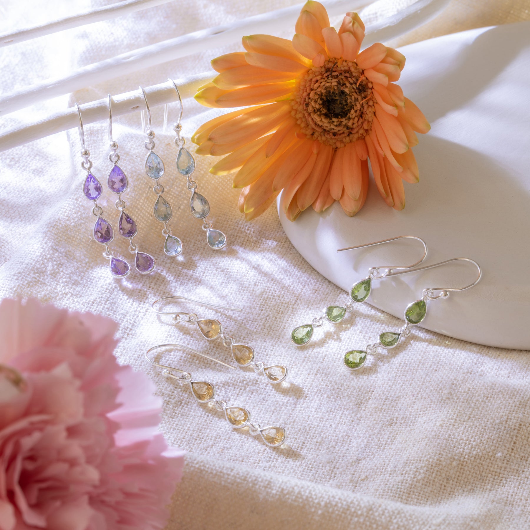 ピアス