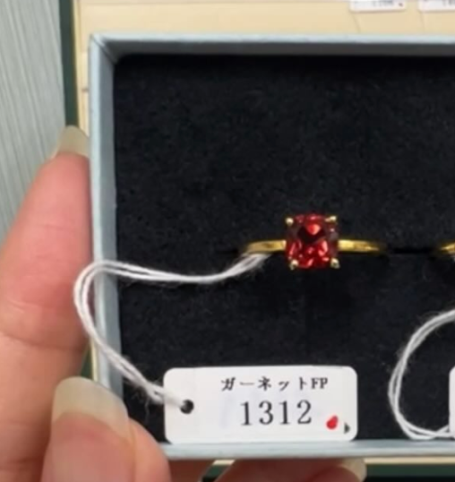 ai.__.ka様_260630_ガーネット14号＆エチオピアオパールそのまま