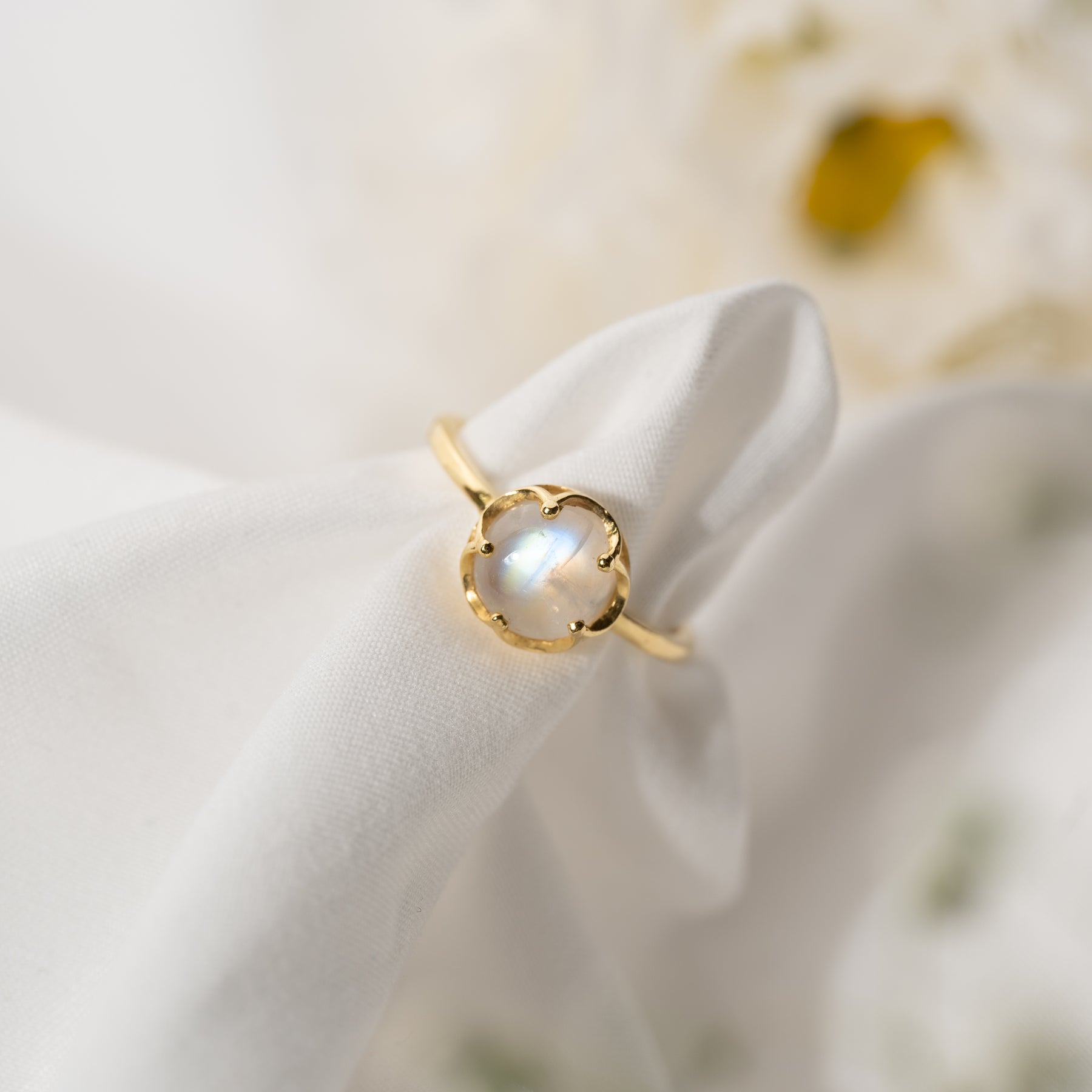 【レインボームーンストーン】FWRM-Flower Ring Collection -Rainbow Moonstone